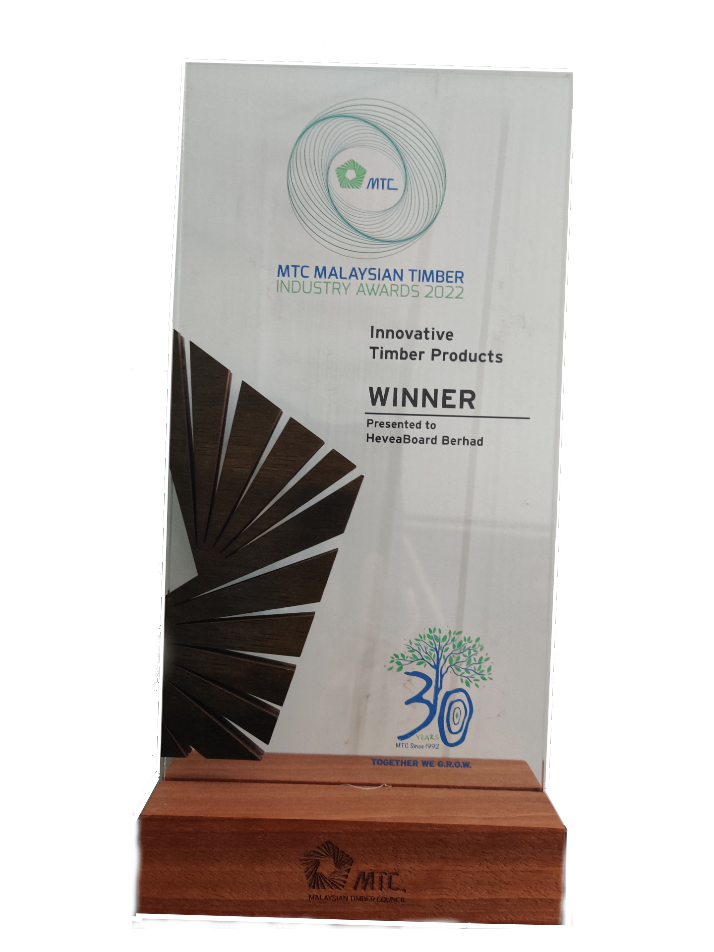 Trophy 2